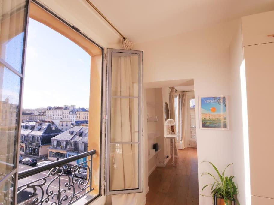 Charme Et Modernite Au Coeur Du Quartier St Louis Apartment แวร์ซาย ภายนอก รูปภาพ