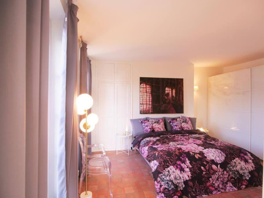 Charme Et Modernite Au Coeur Du Quartier St Louis Apartment แวร์ซาย ภายนอก รูปภาพ