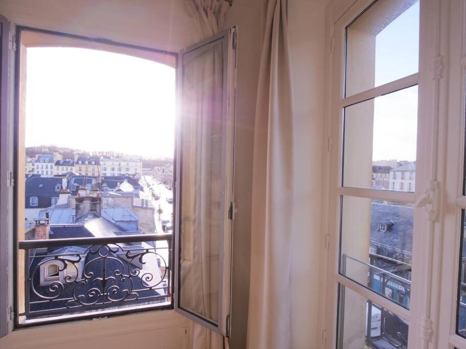Charme Et Modernite Au Coeur Du Quartier St Louis Apartment แวร์ซาย ภายนอก รูปภาพ