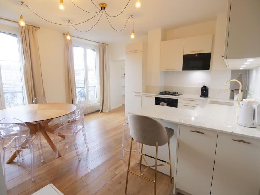 Charme Et Modernite Au Coeur Du Quartier St Louis Apartment แวร์ซาย ภายนอก รูปภาพ